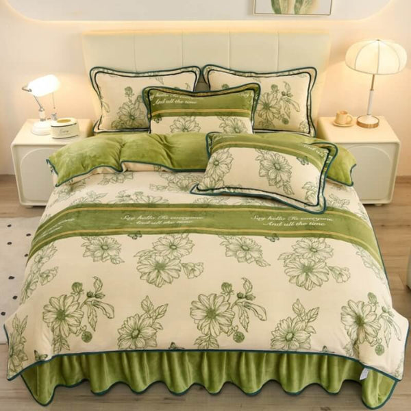 Elegancia floral Milk Velvet Bed Sheet juego con falda de cama