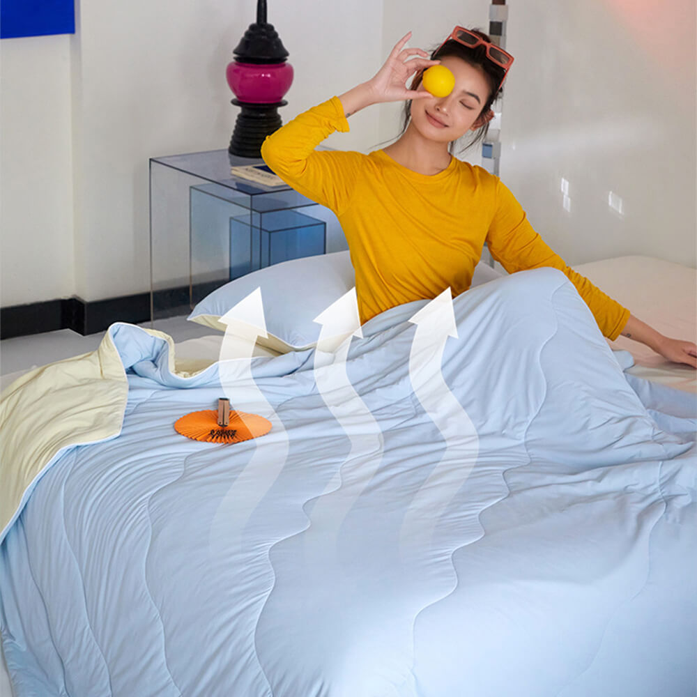 Lightweight Wavy Pattern Summer Cooling Blanket