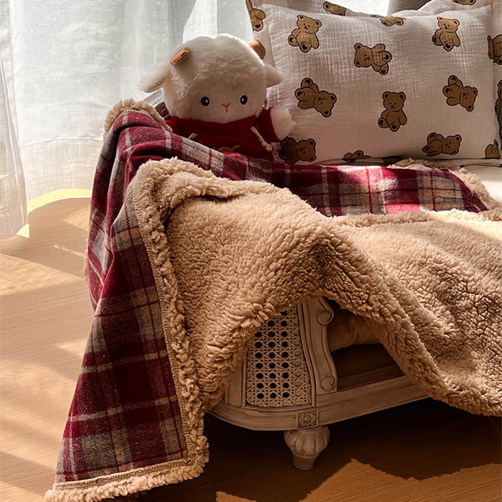 Warme, gemütliche, karierte Sherpa-Fleece-Decke für Hunde und Katzen